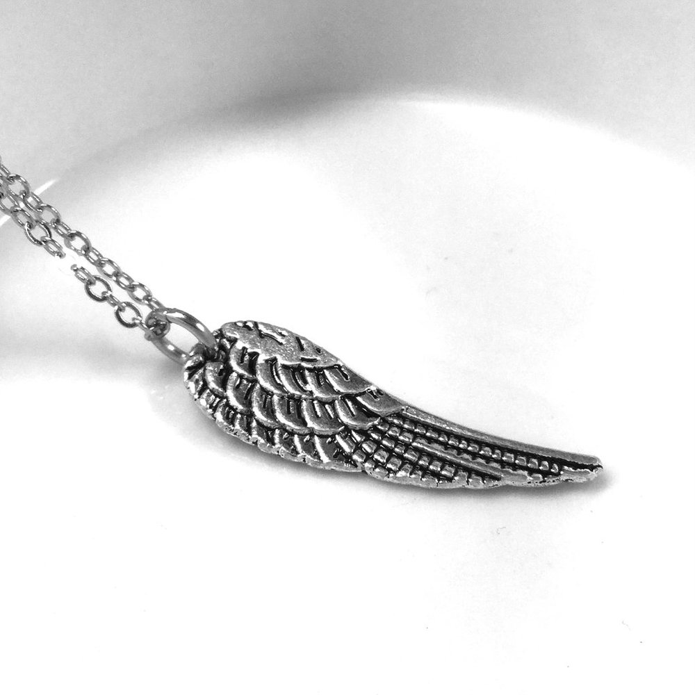 Small Angel Wing Charm Pendant Necklace
